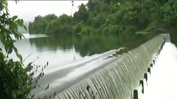 मुंबईकरांसाठी अलर्ट! पाणी जपून वापरण्याचे आवाहन